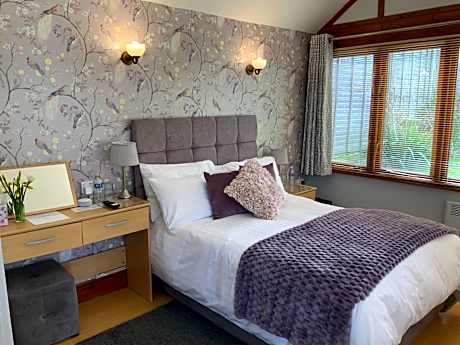Whortleberry Studio B & B
