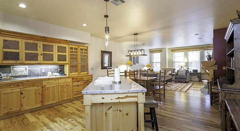Lodges At Deer Valley