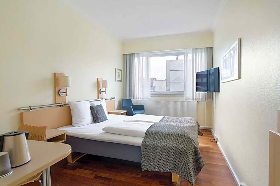 Best Western Plus Airport Hotel