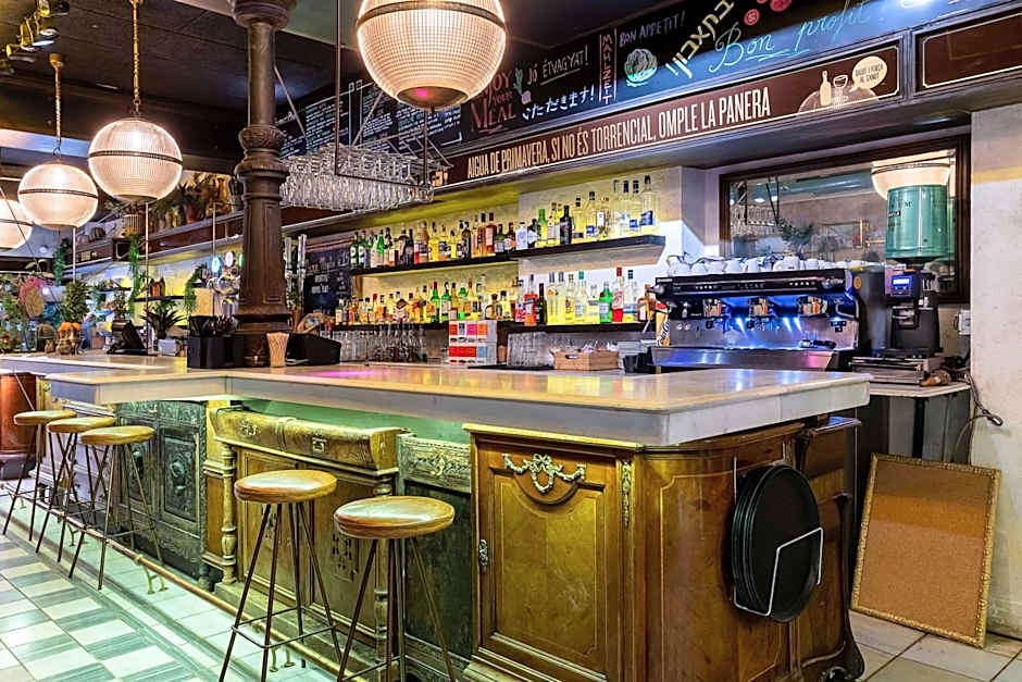 Casa Gracia Barcelona Hostel