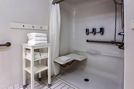 Room, 2 Queen Beds
