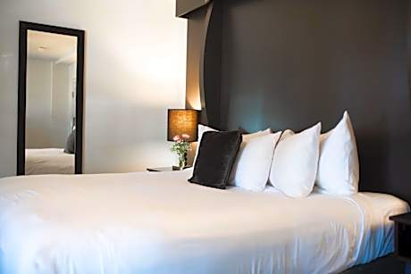 King Bed Gulf View