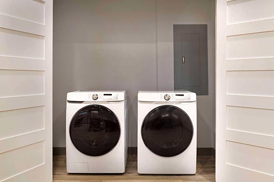 Days Inn by Wyndham Beaumont West I-10 Walden