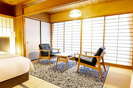 Triple Room with Shared Bathroom