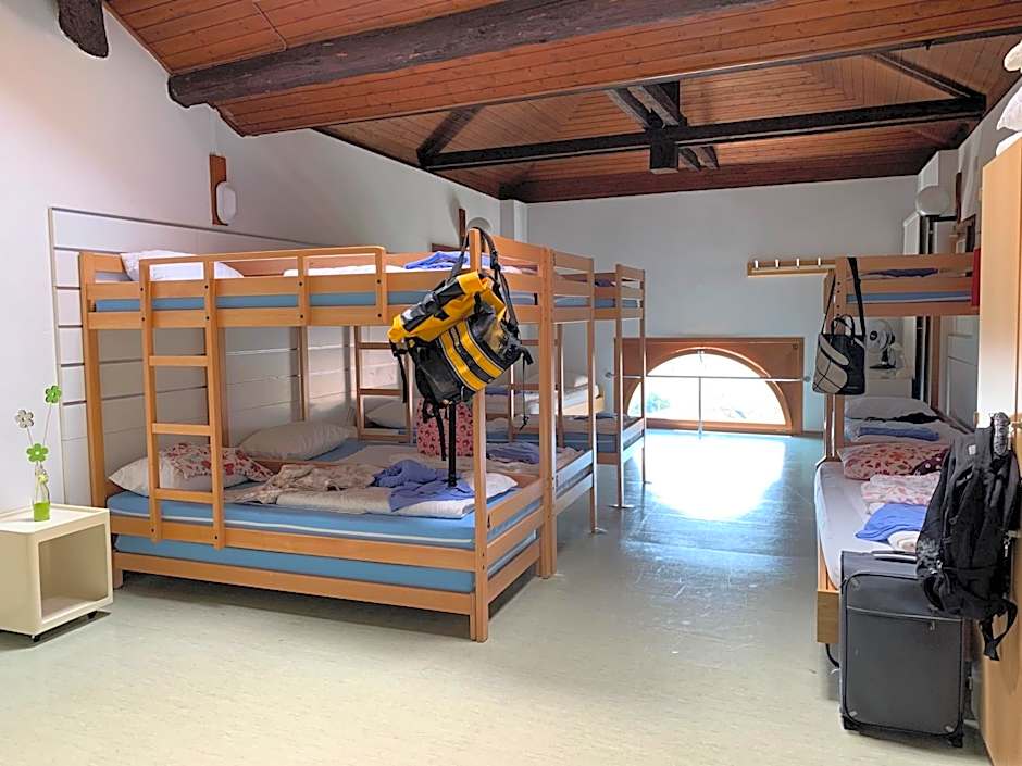 Ostello Montebello - Bellinzona Youth Hostel