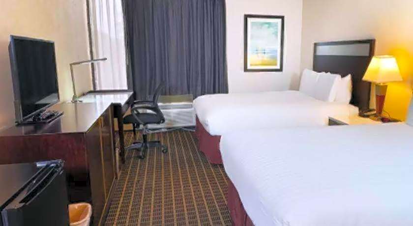 Alhambra Hotel