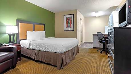 Queen Room - Disability Access
