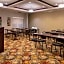 Holiday Inn Express & Suites Pittsburg By IHG