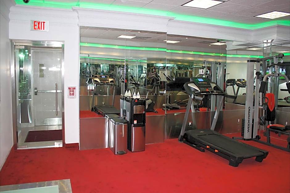 Yonge Suites Apart Hotel