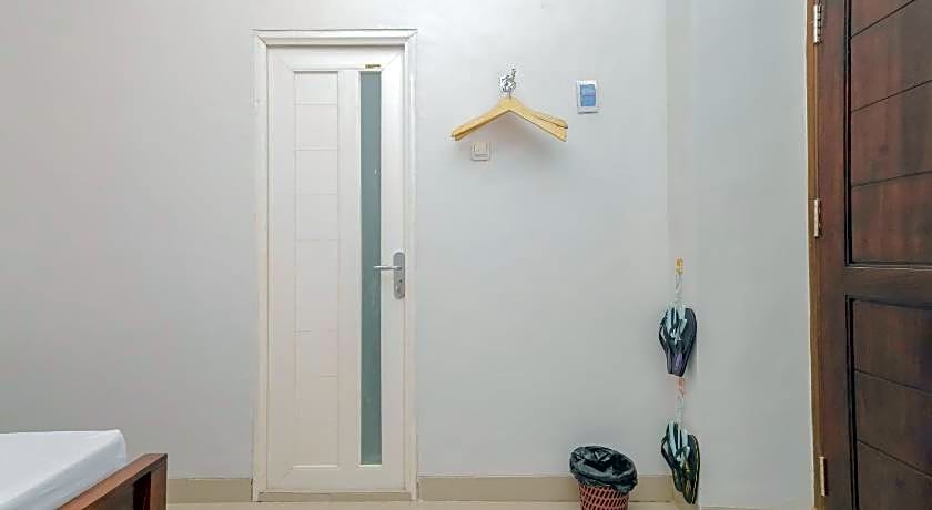 RedDoorz @ Gedangan Sidoarjo