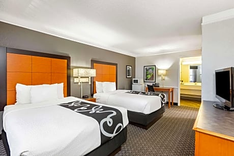 2 Double Beds Deluxe Room Non-Smoking