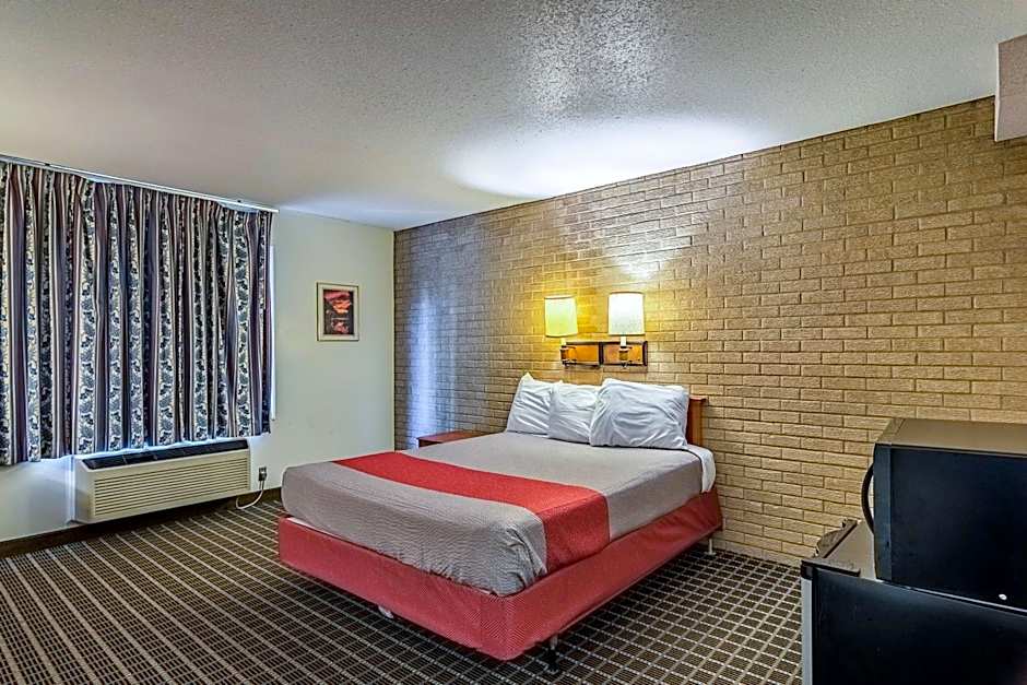 Motel 6-Grand Rapids, MI - Northeast
