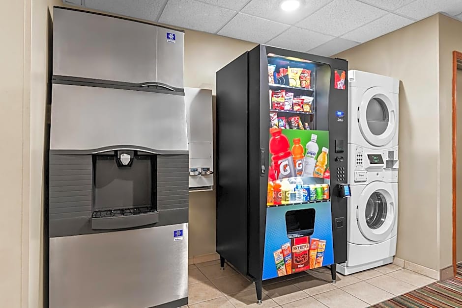 Country Inn & Suites by Radisson, Chambersburg, PA