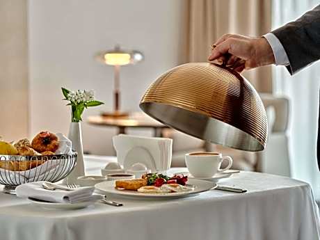 Swiss Advantage King Room