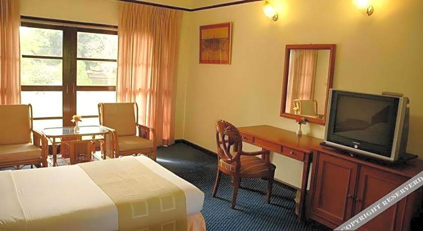Eurasia Chaam Lagoon Hotel