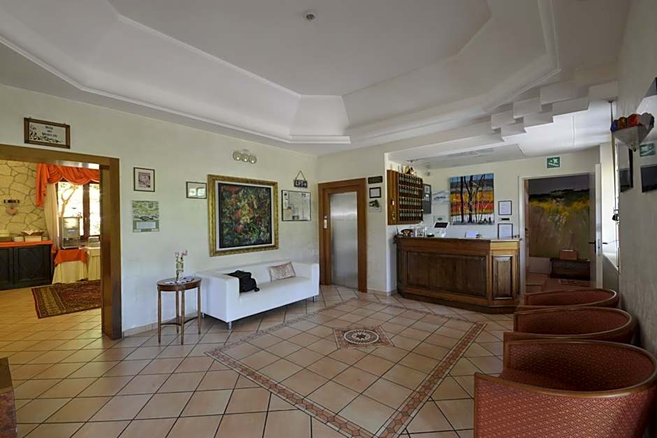 Hotel Pineta Ristorante country house in Fabriano