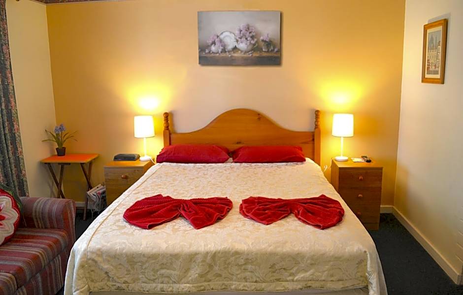 Palms Bed & Breakfast