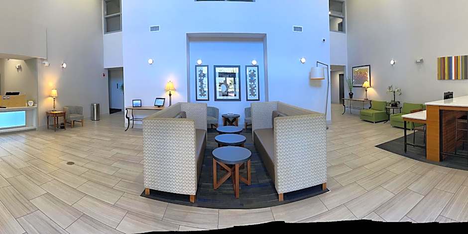 Holiday Inn Express Hotel & Suites Panama City-Tyndall By IHG
