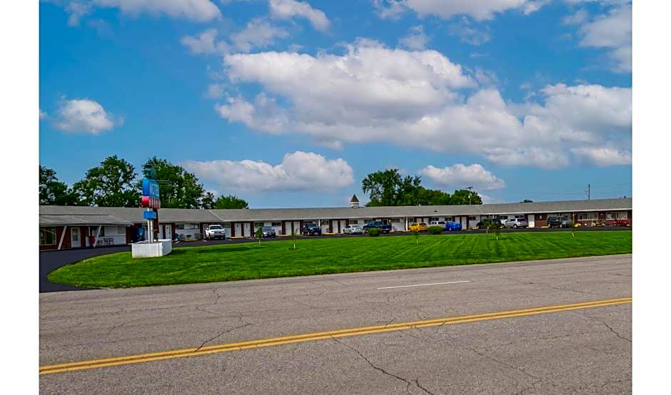 Capri Motel By OYO Elwood, Wathena