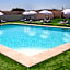 Bee Queen Hotel