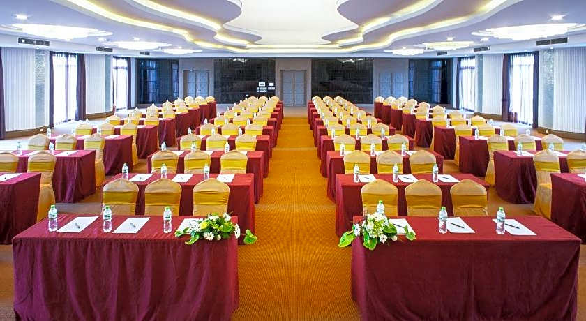 Muong Thanh Holiday Mui Ne Hotel