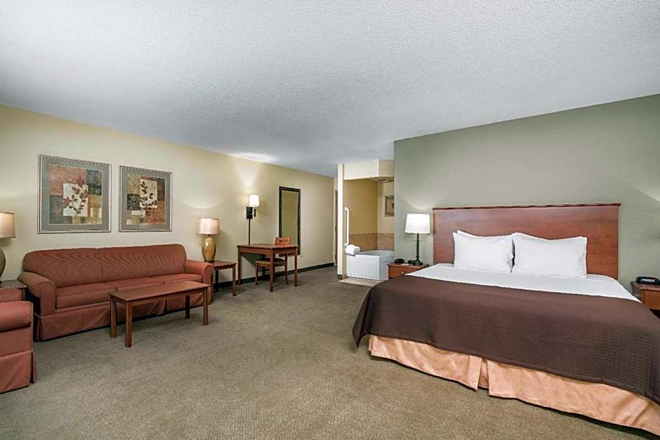 AmericInn by Wyndham Newton