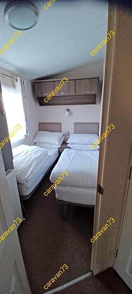 Caravan 73 snowdon summit 013