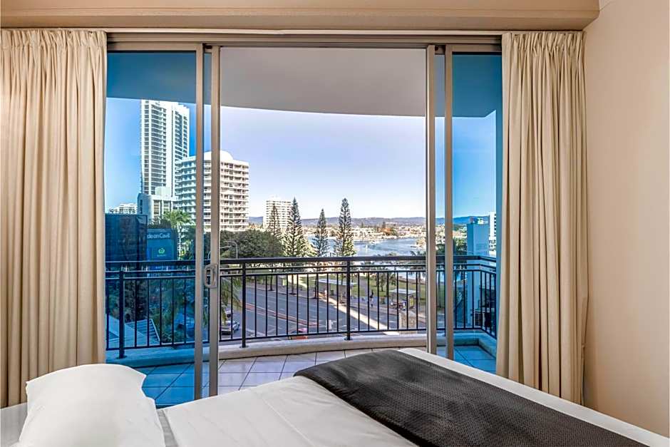 Mantra Towers of Chevron Surfers Paradise