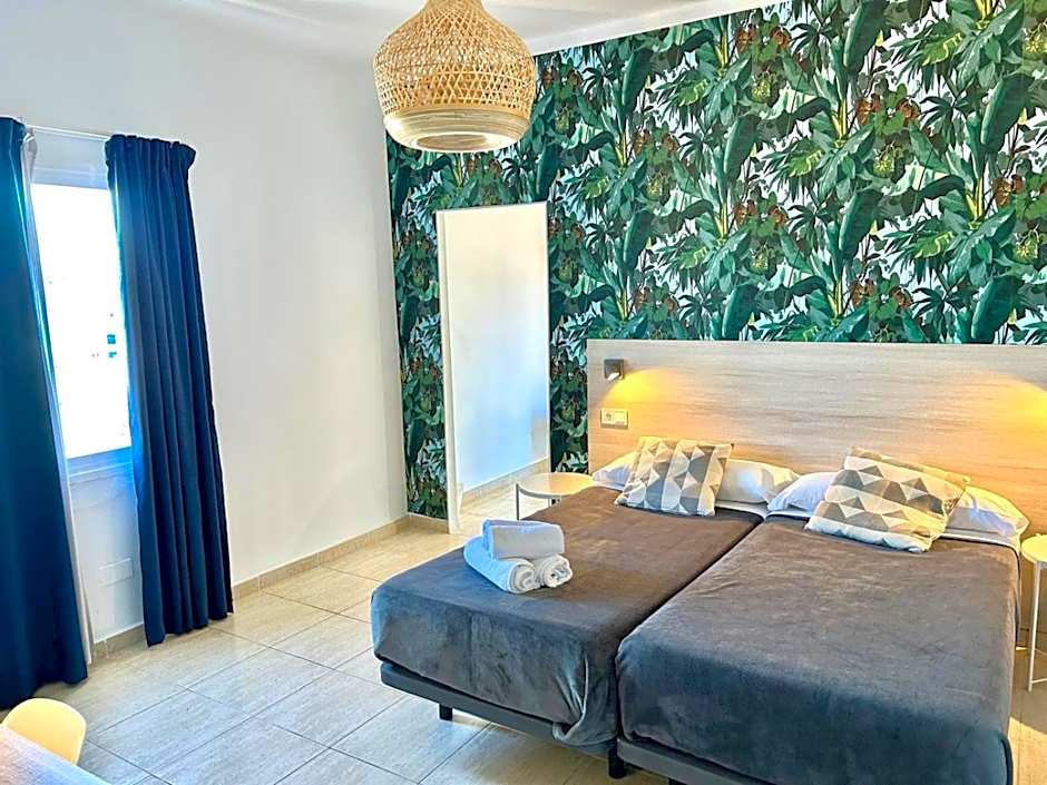 4U Miranda - Adults Only