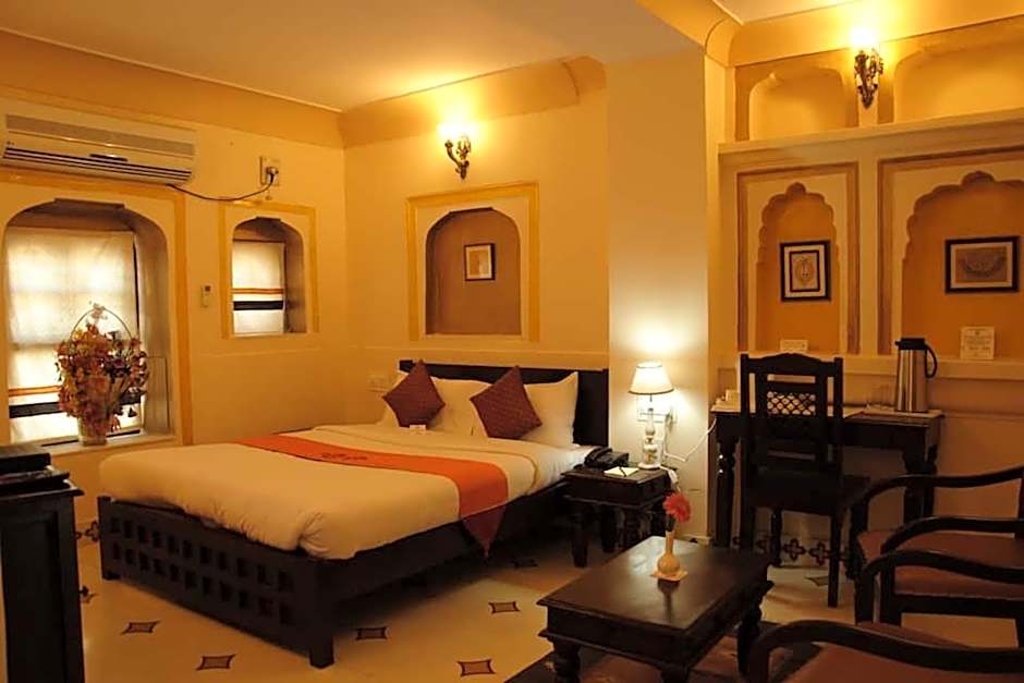 Hotel Sirsi Haveli