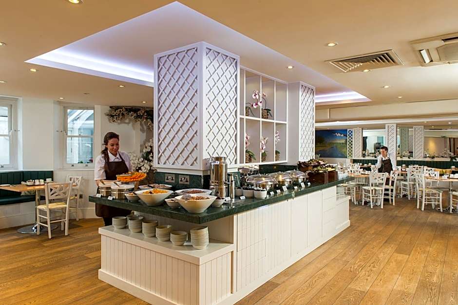 Park International Hotel