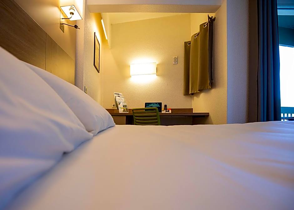 La Chartreuse Logis Hotel Restaurant