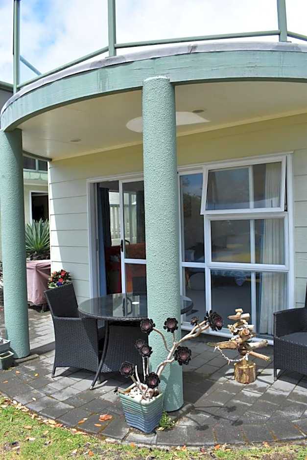 Hibiscus Bed & Breakfast