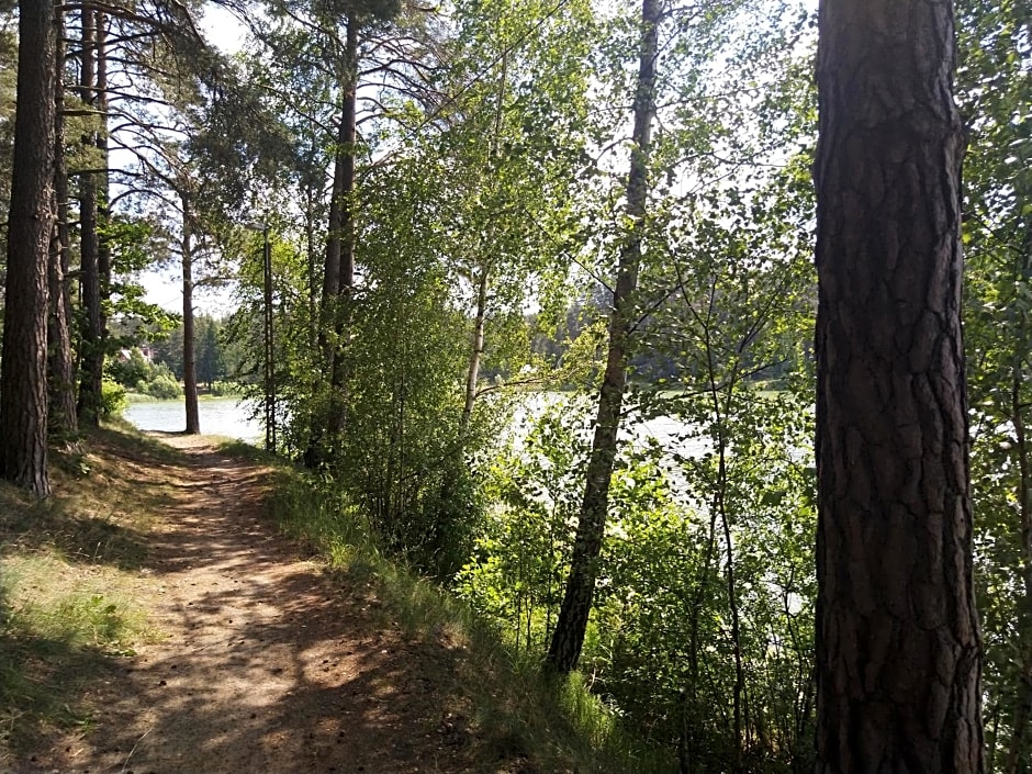 Nadbrzegiem Szczycionek - Domy całoroczne nad jeziorem