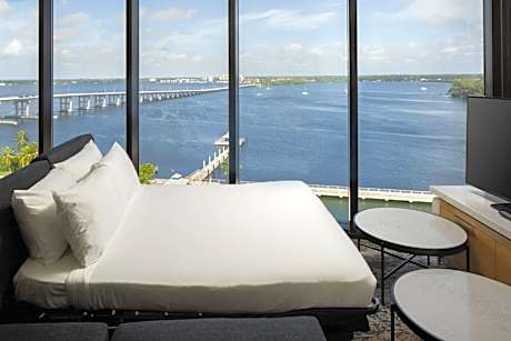 Grand Living-Dining Suite, 1 Bedroom Presidential Suite