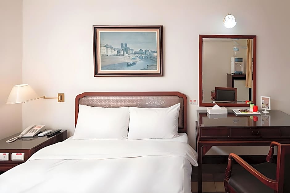 Peach Hotel