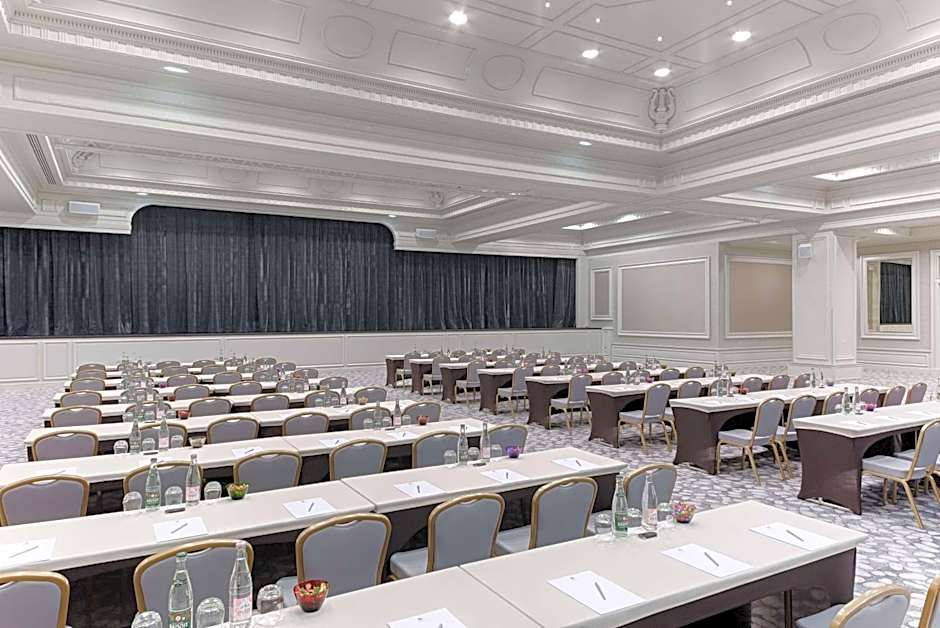 Hyatt Regency Nice Palais De La Mediterranee