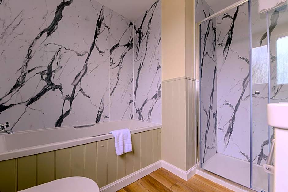 Loch Ness Clansman Hotel