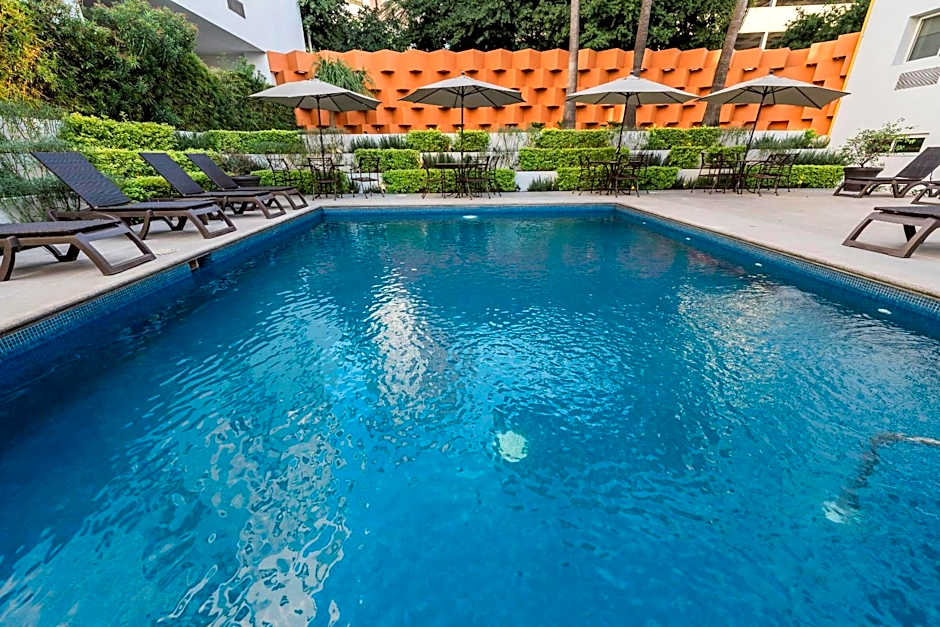 Comfort Inn Monterrey Valle