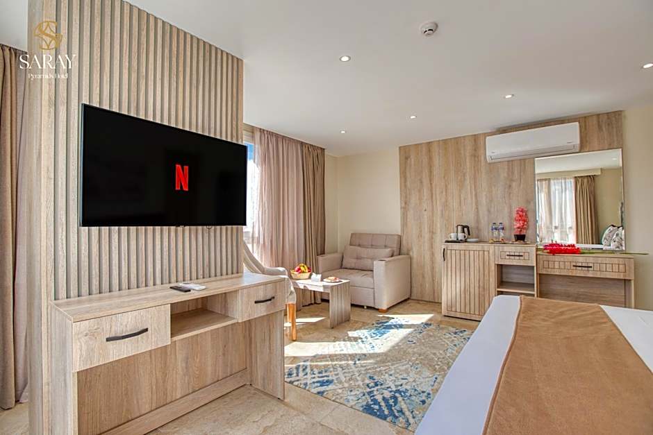 Saray Pyramids & Museum View Hotel