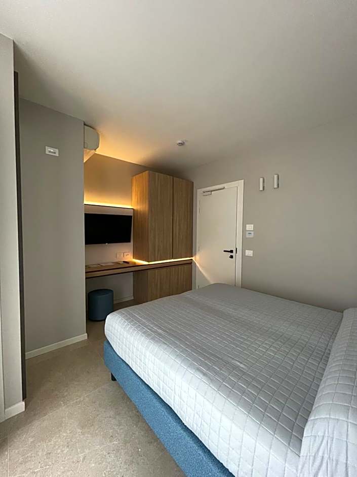 Petit Hotel