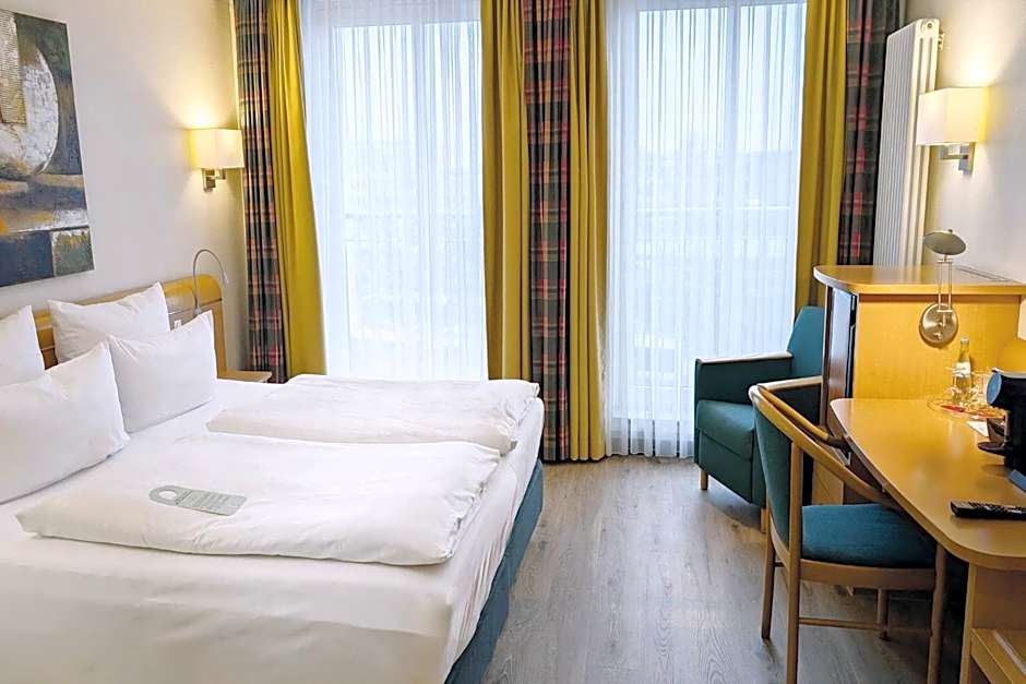 Garner Hamburg Wandsbek Marktplatz By IHG