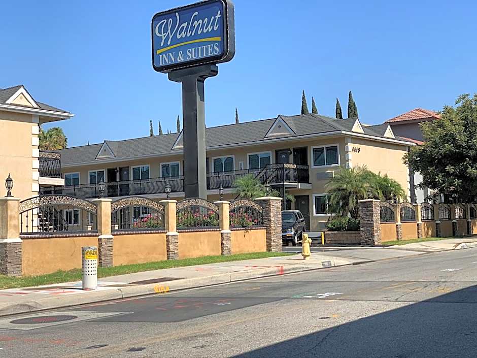 Walnut Inn & Suites West Covina