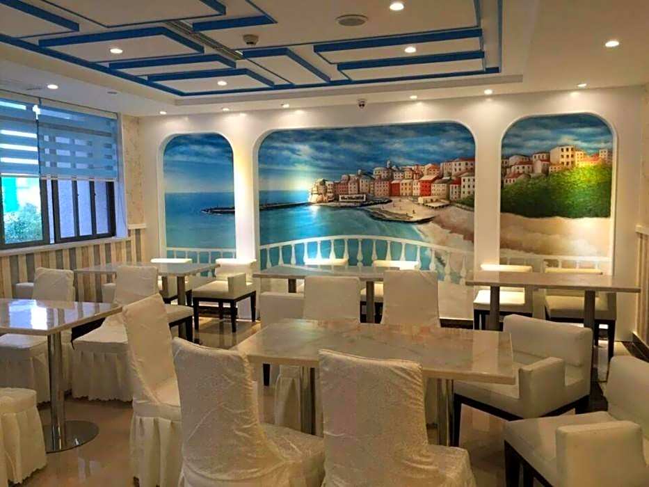 Yiwu Baide Theme Hotel