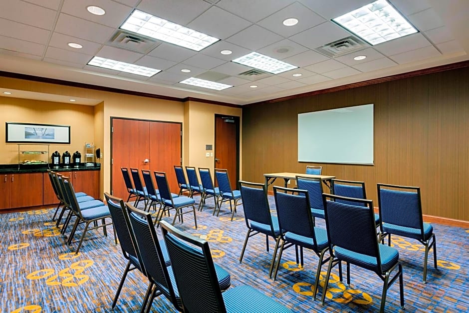 Courtyard by Marriott Chicago Schaumburg/Woodfield Mall