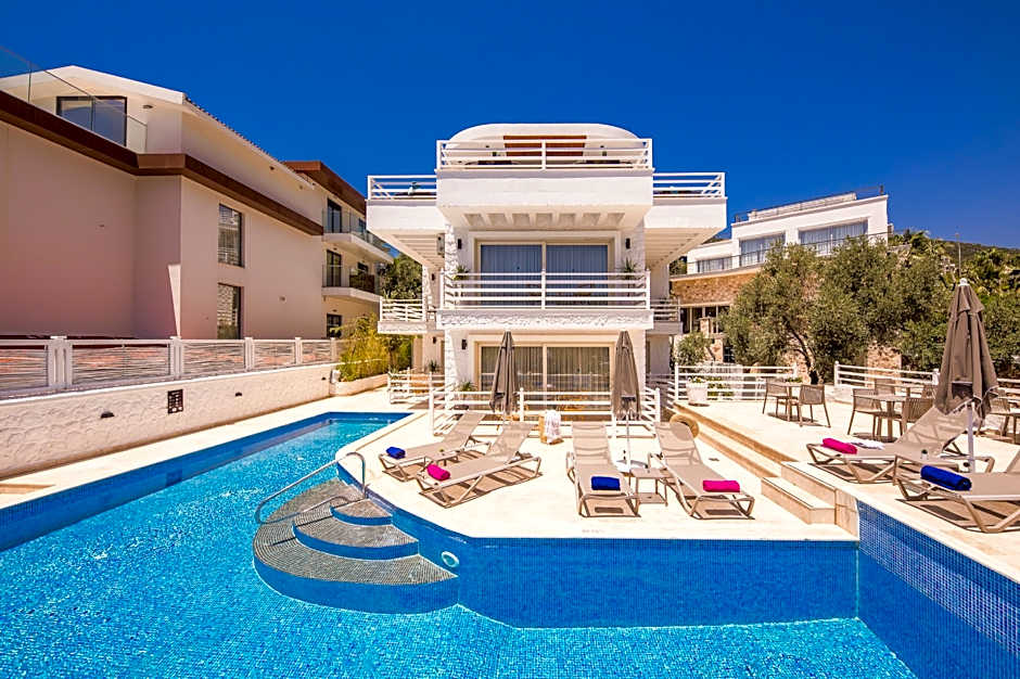 Kalkan Saray Suites Hotel