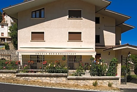 B&B Angela