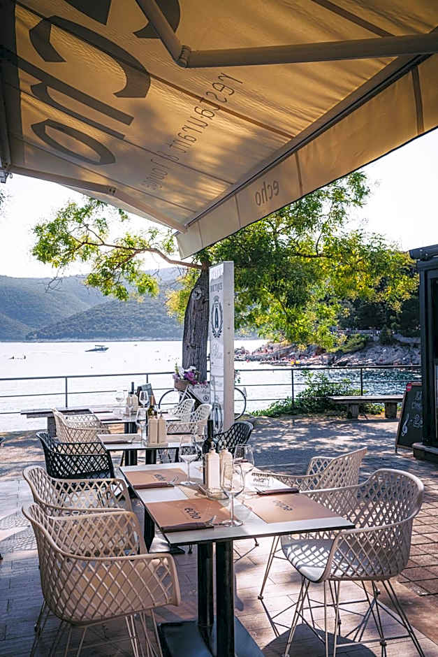 "Echo" B&B rooms, boutique beach hotel