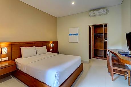 Deluxe Queen Room
