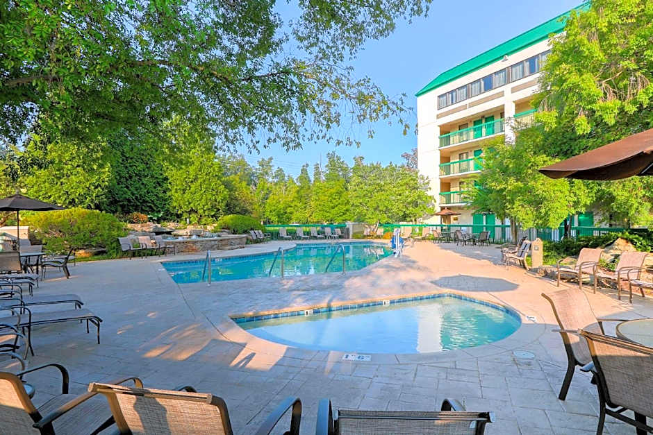 Quality Inn Near the Island Pigeon Forge